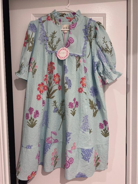 Umgee Dresses & Skirts - NWT Umgee Multi-Flower Print V-Neck Babydoll Dress